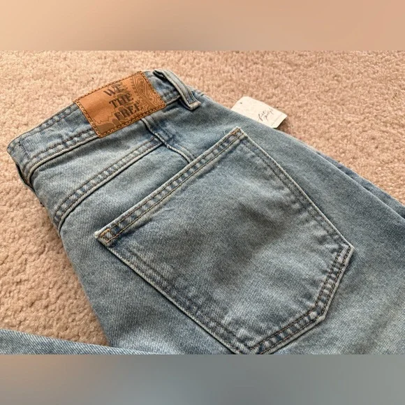 We The Free Xena High Rise Slim Straight Jeans - Picture 12 of 16